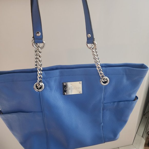 Calvin Klein Purse - Picture 1 of 4